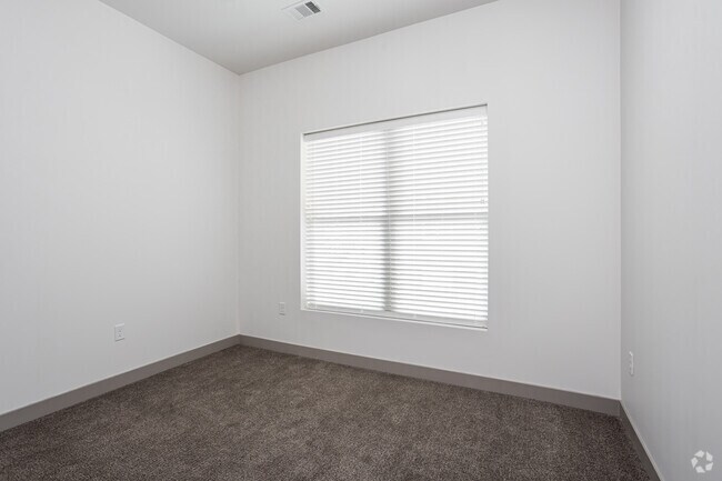 2BR, 2BA - 979 SF - Converge KC Uptown