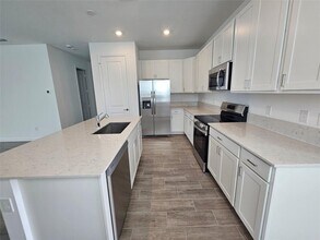 Building Photo - 5729 Graceful Wy
