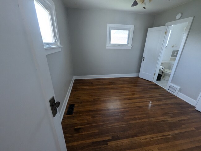 Foto del edificio - 3107 W Longfellow Ave