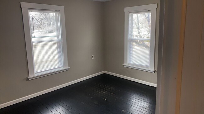 Foto del edificio - 1901 Tytus Ave 3BR/1.5BA (Middletown)