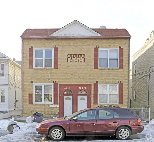 Building Photo - 164-18 77th Rd