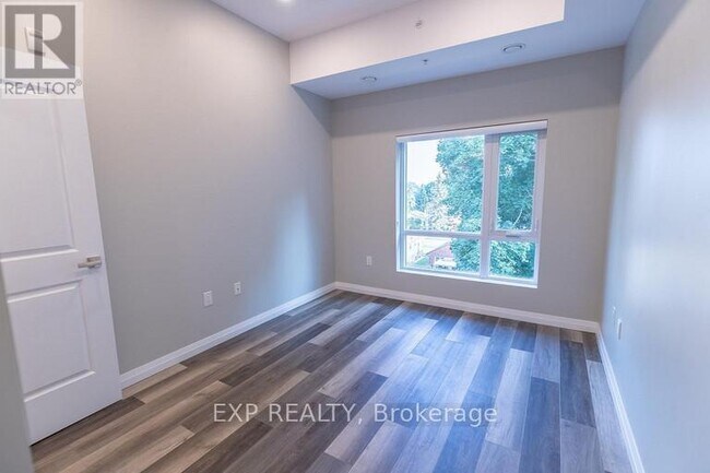 Building Photo - 5971 Dorchester Rd