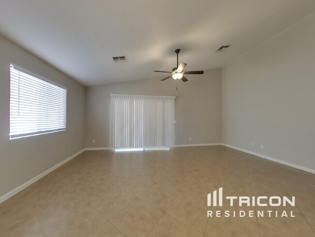 Building Photo - 2256 W Jasper Butte Dr