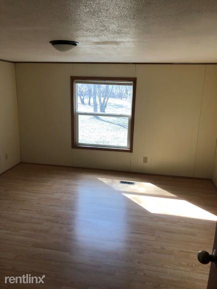 Building Photo - 2 br, 1 bath Mobile Home - 902 Dale Street