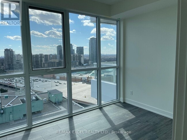 Building Photo - 180 Fairview Mall Dr