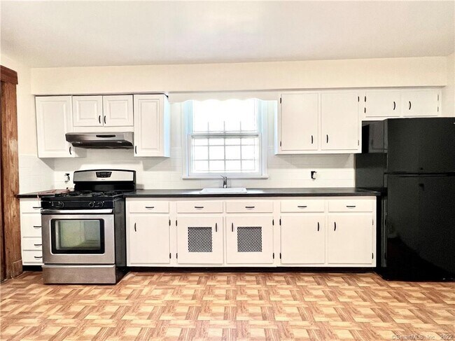 Building Photo - 248 Edgewood Ave