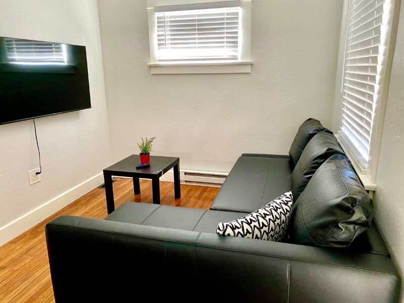 Foto principal - 4747 35th St