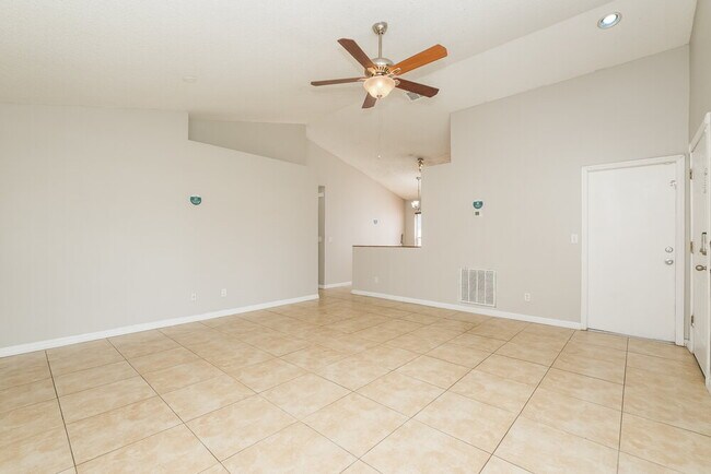 Foto del edificio - 1402 Dew Bloom Rd