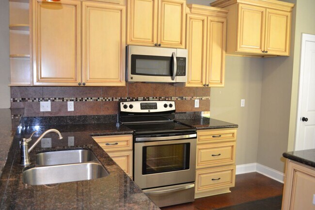 Foto del edificio - 12334 Village Maison Dr