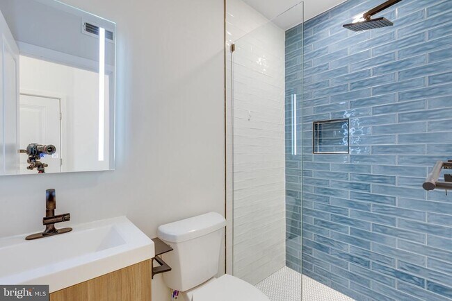 Foto del edificio - 1535 N 6th St