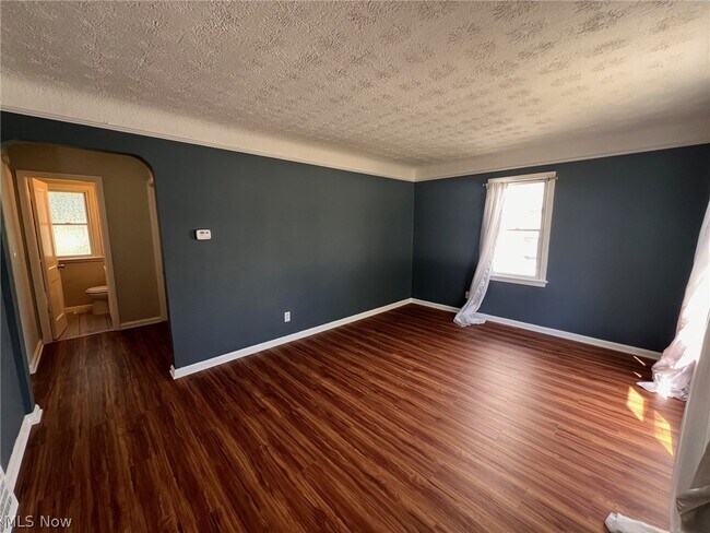 Foto del edificio - 4606 Lincoln Ave
