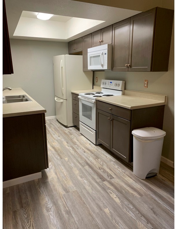 Building Photo - 2231