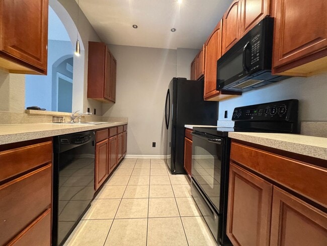 Beautiful 3 Bed, 2 Bath Condo in Desirable... - Beautiful 3 Bed, 2 Bath Condo in Desirable...