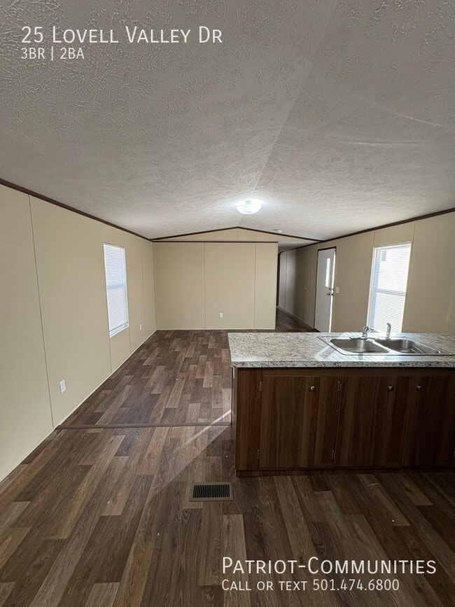 Building Photo - 25 Lovell Valley Dr