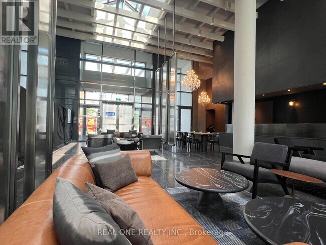 Photo du bâtiment - 28 Interchange Wy