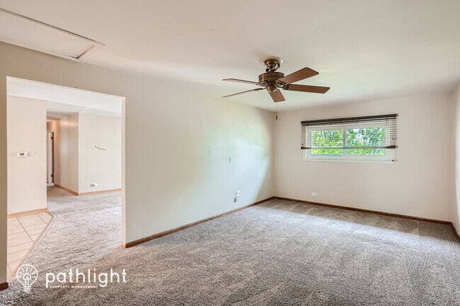 Building Photo - 15235 Hiawatha Trail, Orland Park, IL, 60462