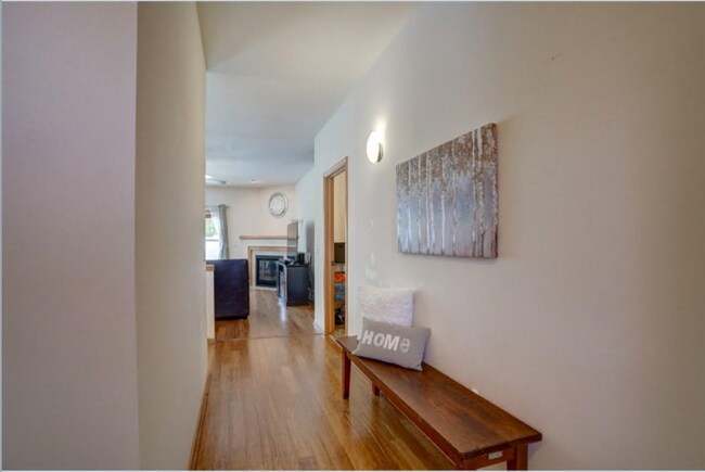 Foto del edificio - 238 Wind Stone Dr