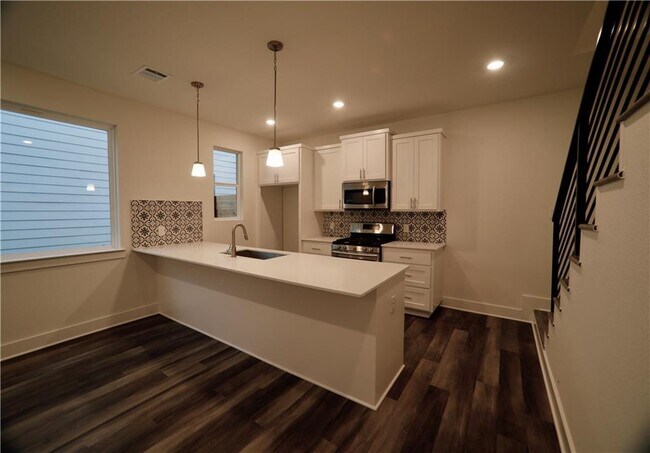 Foto del edificio - 6806 Porter St