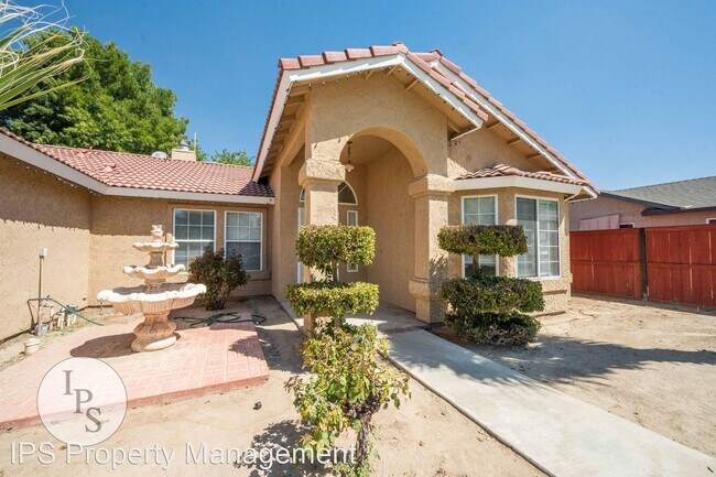 Building Photo - 3 br, 2 bath House - 14552 W. Sunset Ave.