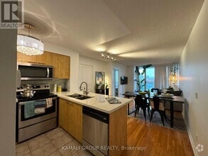 Building Photo - 350-350 Red Maple Rd