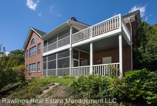 Building Photo - 4 br, 3.5 bath House - 50 Hillcrest Drive