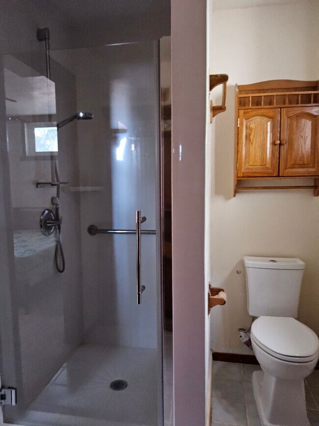 Foto del edificio - Large 3 Bedrooms, 2 Bath Home for Rent