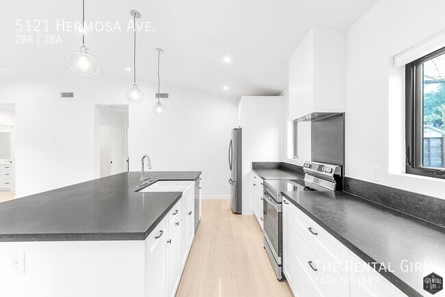 Building Photo - Brand New Construction! | Private Single F...