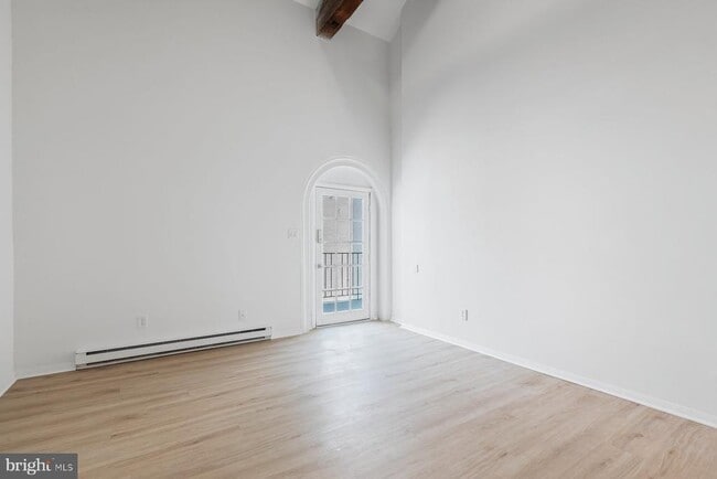 Building Photo - 207 S Patrick St