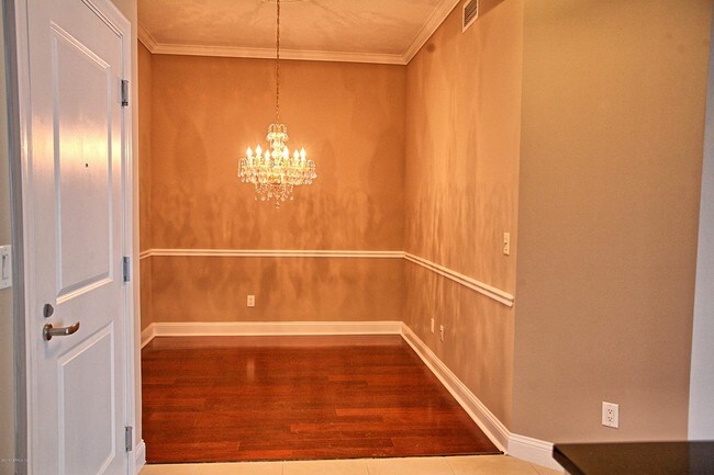 Foto del edificio - 1431 Riverplace Blvd