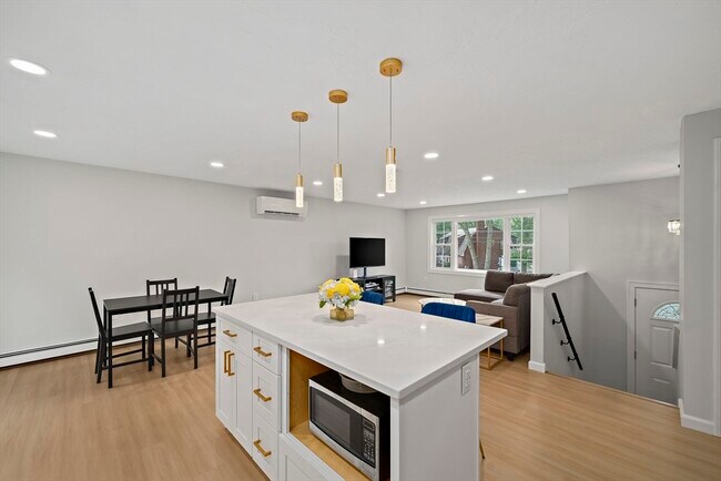 Foto del edificio - 6 Skyview Rd