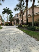 Building Photo - 2697 Center Ct Dr