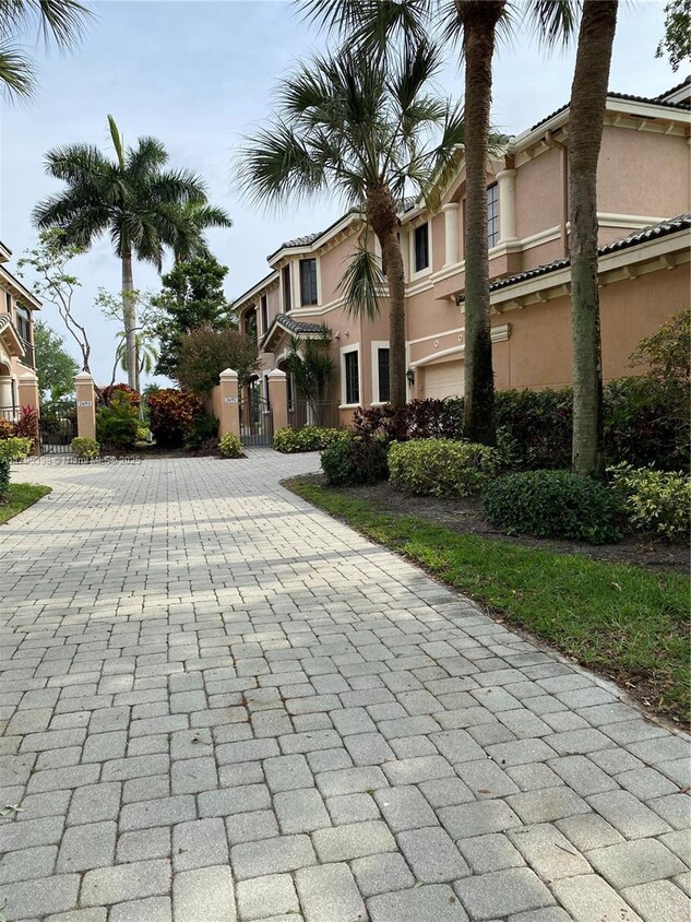 Foto principal - 2697 Center Ct Dr