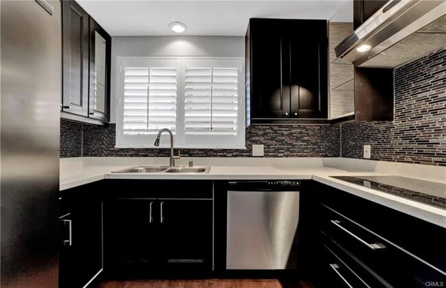 Building Photo - 1635 E Ocean Blvd