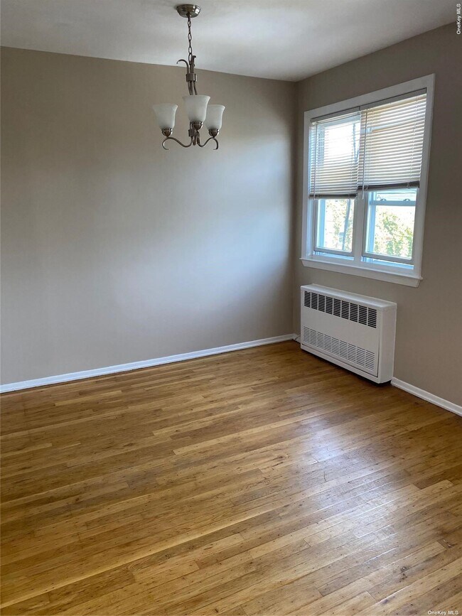 Foto del edificio - 83-54 265th St