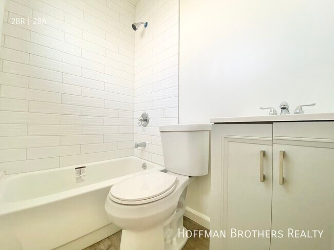 Building Photo - 1445 S Sherbourne Dr