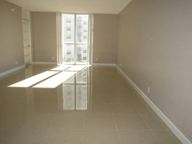 Photo - 3901 S Ocean Dr (Hollywood, FL) Apartment