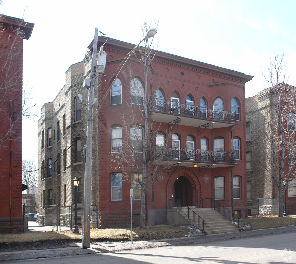 Building Photo - 627-629 E Franklin Ave