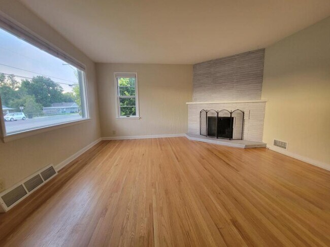 Building Photo - 3 bedroom in Billings MT 59102