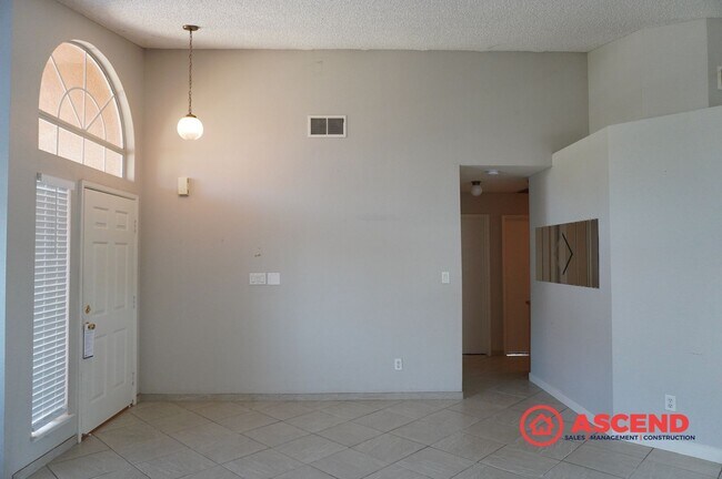 Foto del edificio - Beautiful 3 Bedroom Home Off Gosford!