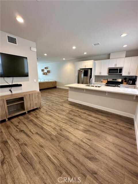 Foto del edificio - 9804 Jersey Ave