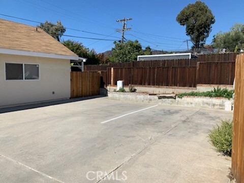 Primary Photo - 5115 Mt Helena Ave