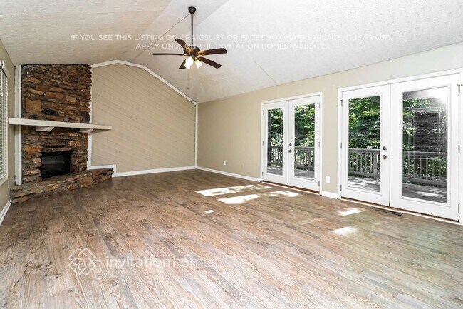 Foto del edificio - 3895 Rock Mill Pkwy