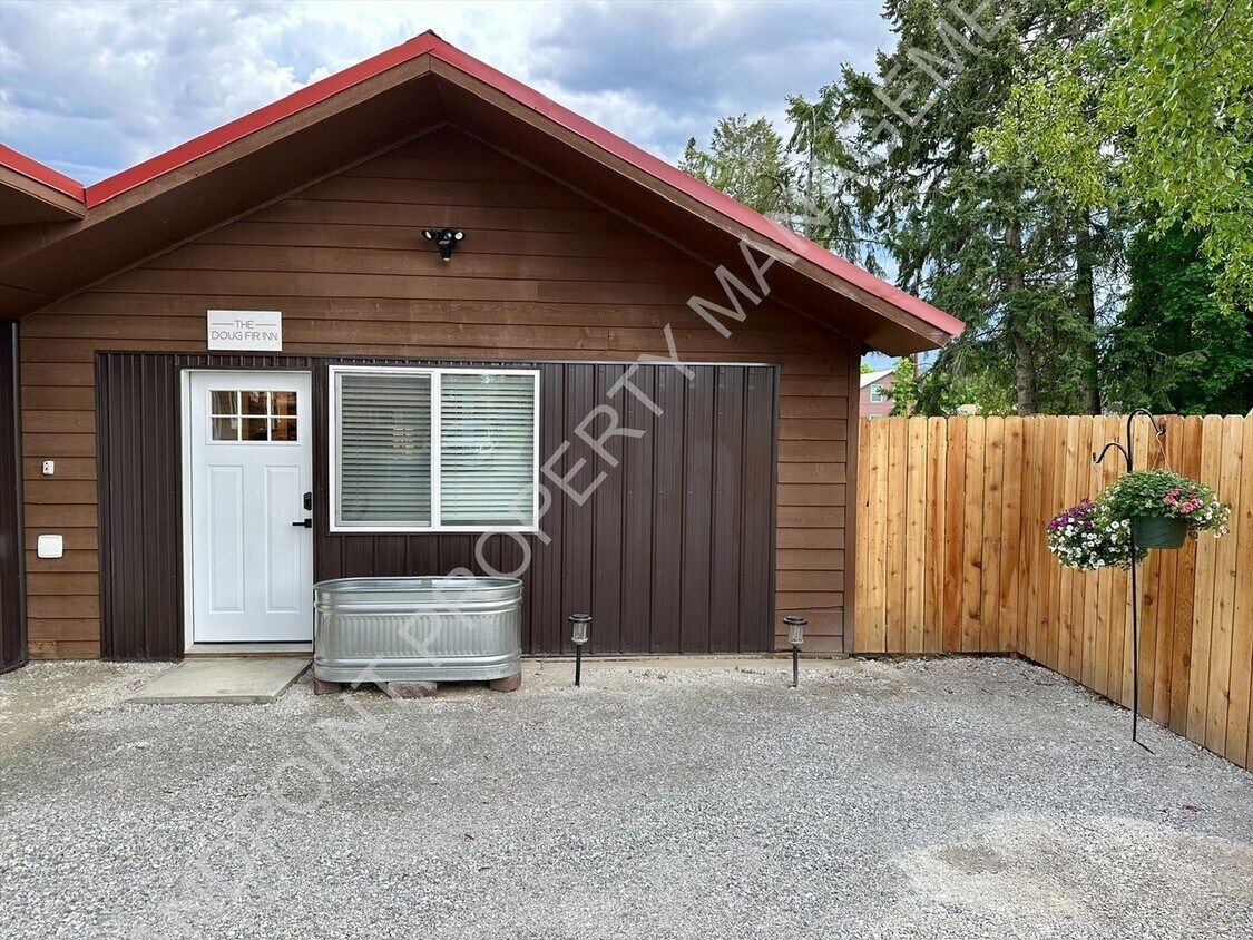 1813 Main St Unit B, Sandpoint, ID 83864 Apartments in Sandpoint, ID