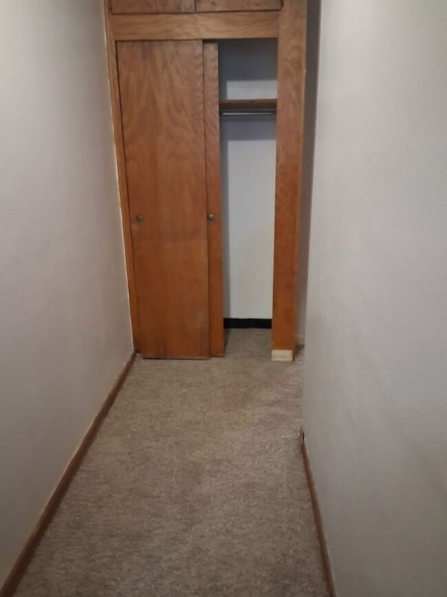 Foto del edificio - 1 Bedroom 1 Bath in Maplewood  HEAT INCLUDED