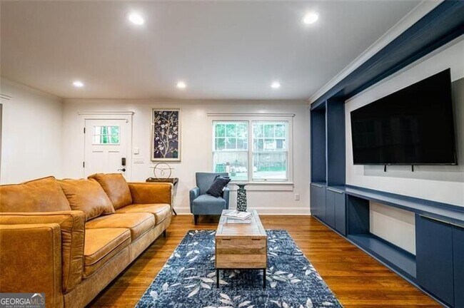 Foto del edificio - 120 Woodbine Cir SE