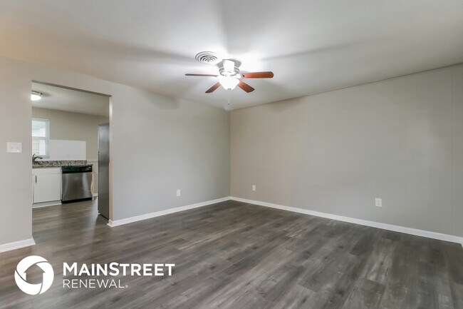 Foto del edificio - 921 Hillside Dr