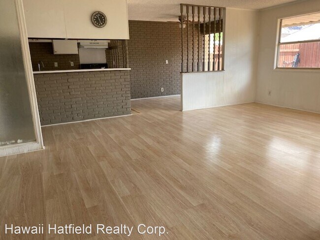 Building Photo - 3 br, 1 bath House - 85-150 C Ala Hema Street