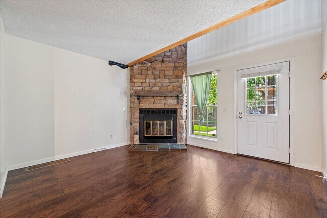 Foto del edificio - Warm 1 bd in heart of Aurora