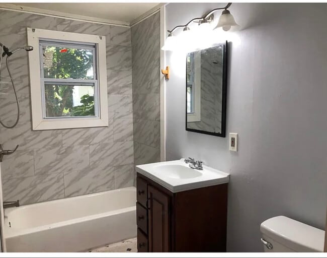 Building Photo - 0 W 2nd St