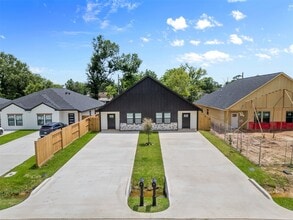 Building Photo - 9110 Everglade Dr